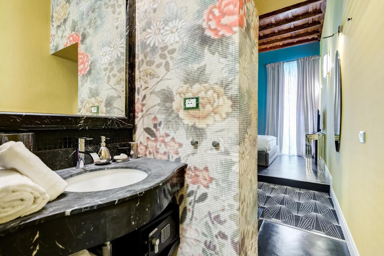The French Suites By Oneup Hospitality Rome Exterior photo